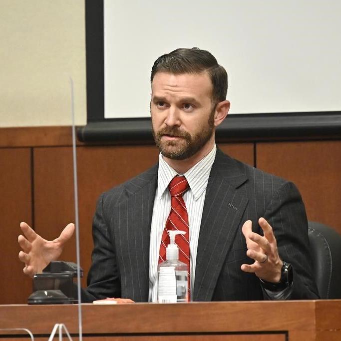 Federal prosecutors file new indictment against ex-Louisville police officers